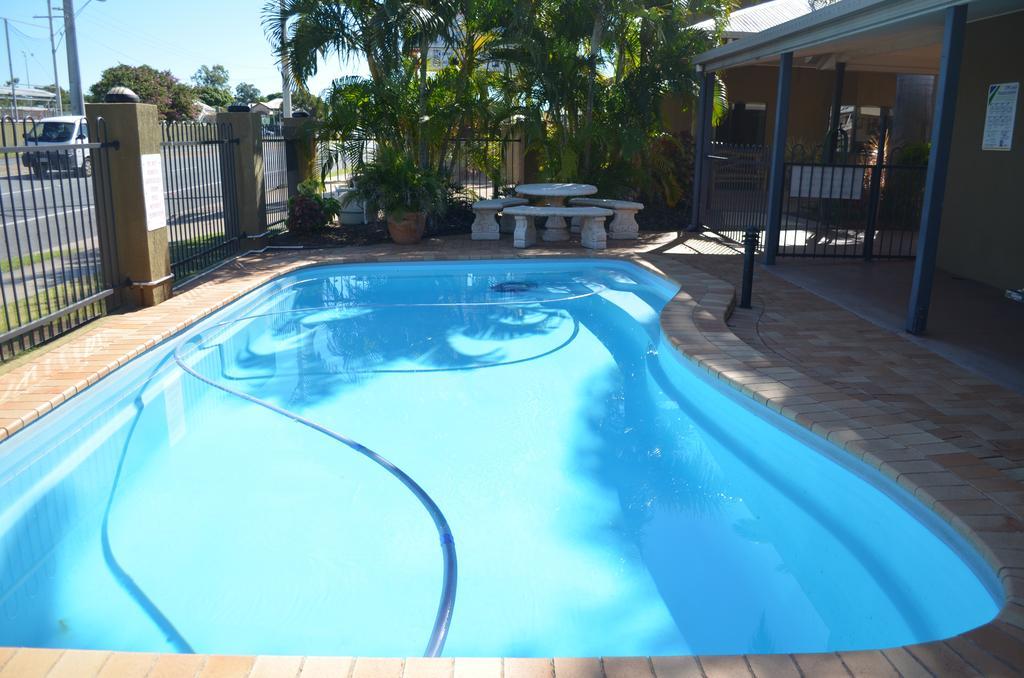Rockhampton Palms Motor Inn Bagian luar foto