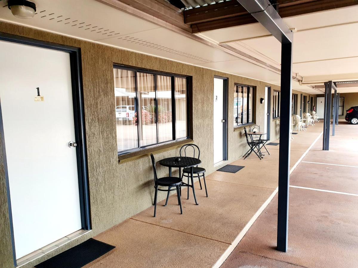 Rockhampton Palms Motor Inn Bagian luar foto