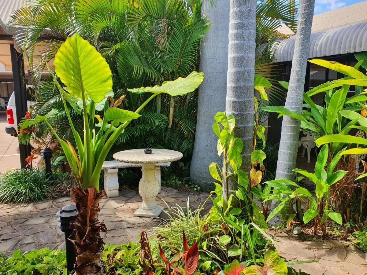 Rockhampton Palms Motor Inn Bagian luar foto