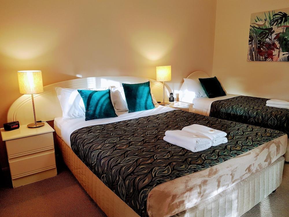 Rockhampton Palms Motor Inn Bagian luar foto